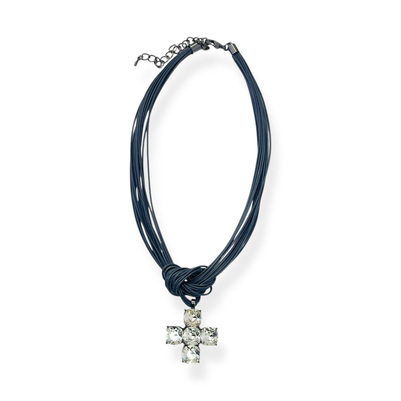 CO22141 Collar Cruz Colección Divina
