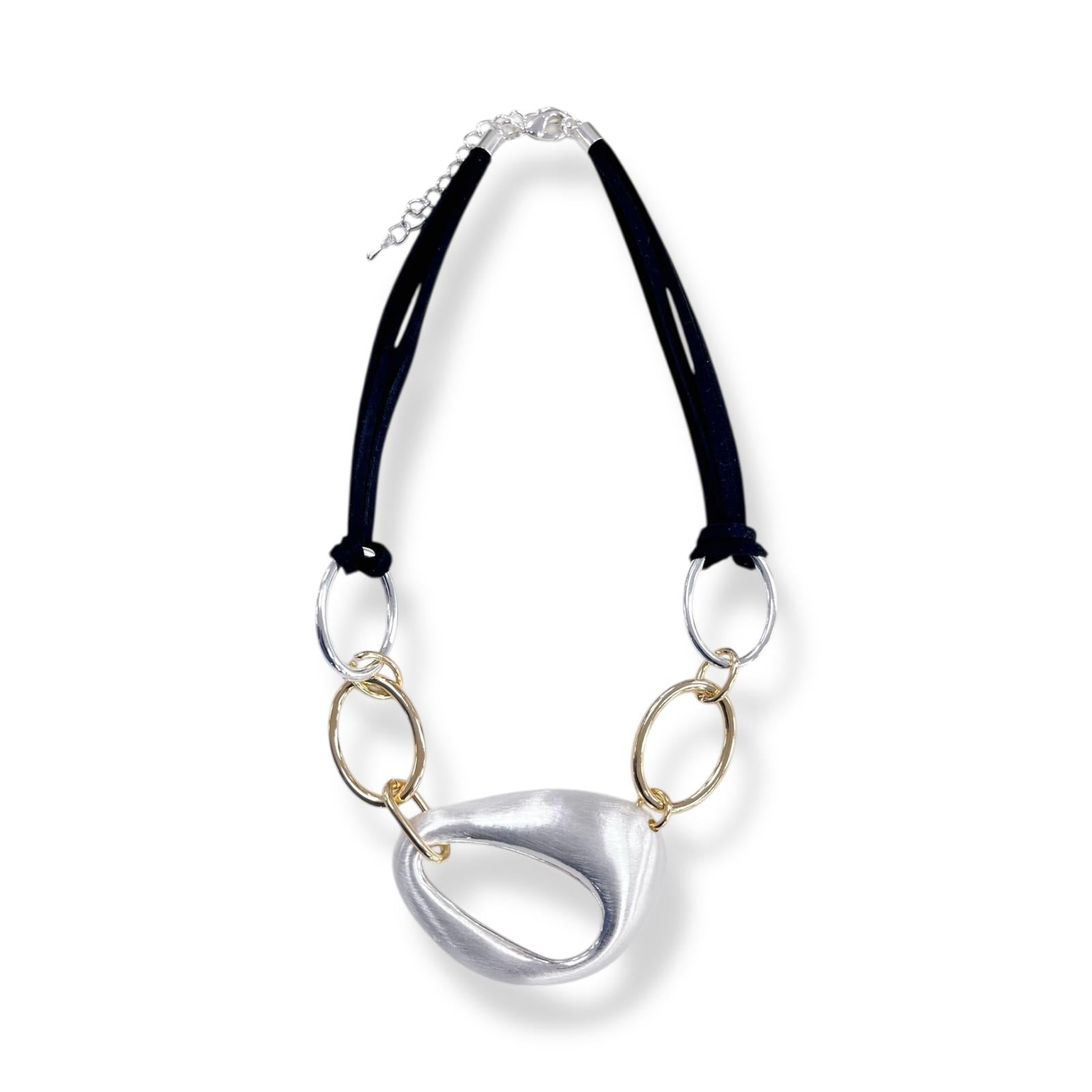 Necklace - CO22210