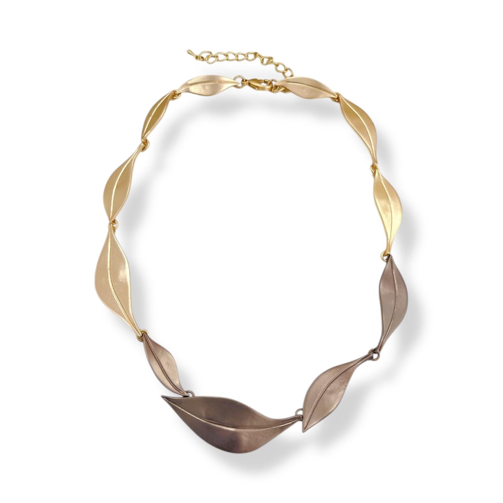 Necklace - CO22211